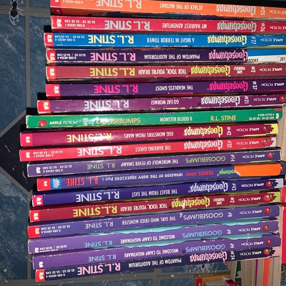 Goosebump vintage Title books - Picture 8 of 9